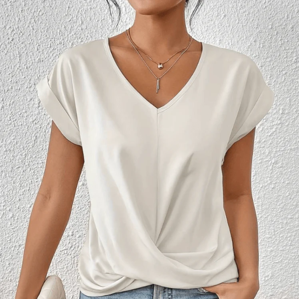 Marie | Tummy tucking V-neck top